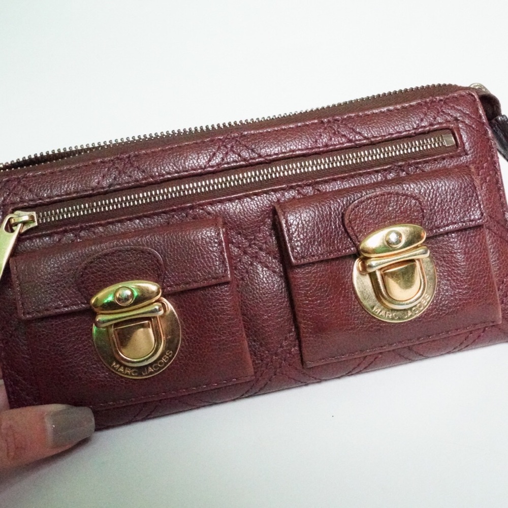 Marc Jacobs Brown Leather Gold hardware